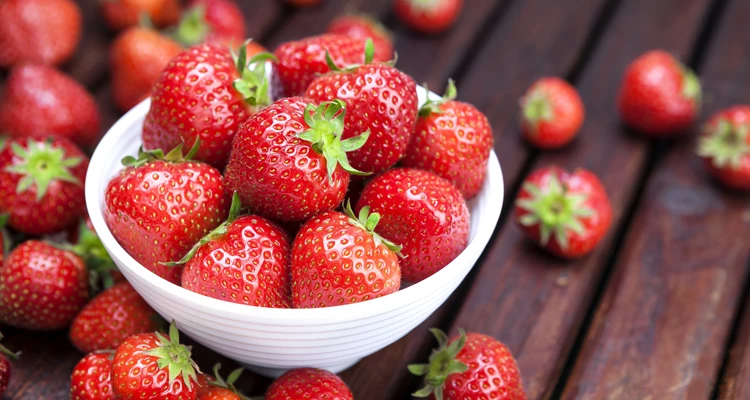 Die Erdbeeren sind los – heimische Erdbeerköstlichkeiten genießen